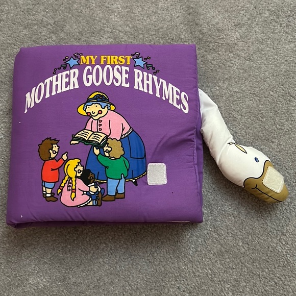 Mother Goose Rhymes Soft Book. NWT - Picture 3 of 12